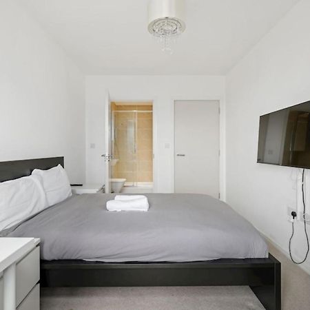 Canning Town 2 Bed Apartment London Ngoại thất bức ảnh